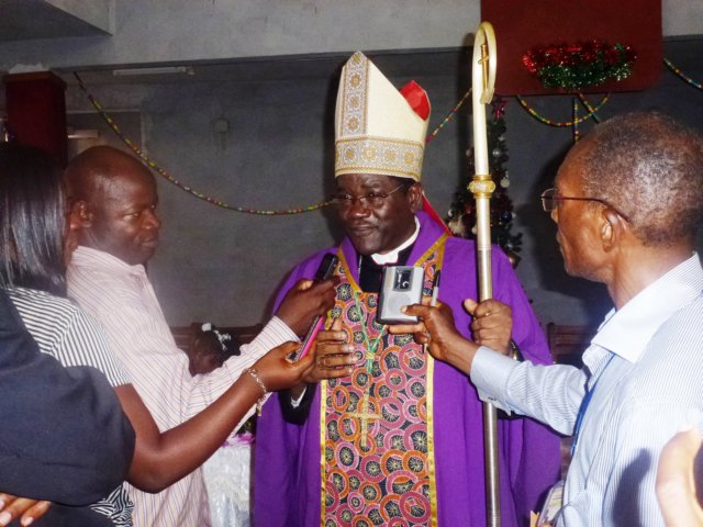 interviewdemonseigneurjeanmbarga.jpg